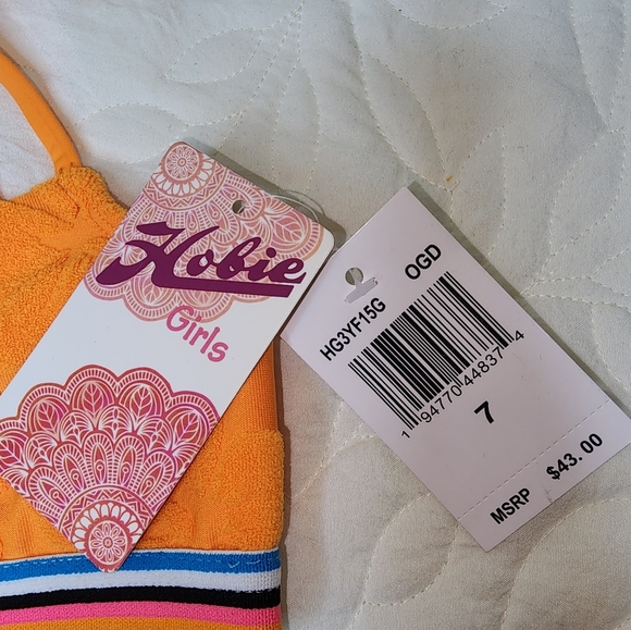 Hobie Girls, Hi-Neck Crop Bra Top, and Banded Bottom - Picture 7 of 8